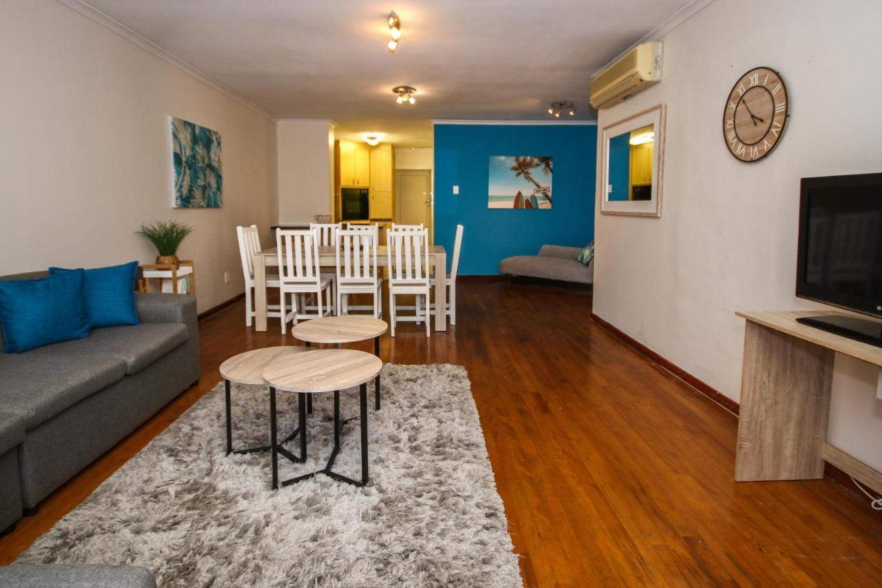 Holiday Home In Sea Point, Fresnaye Le Cap Extérieur photo