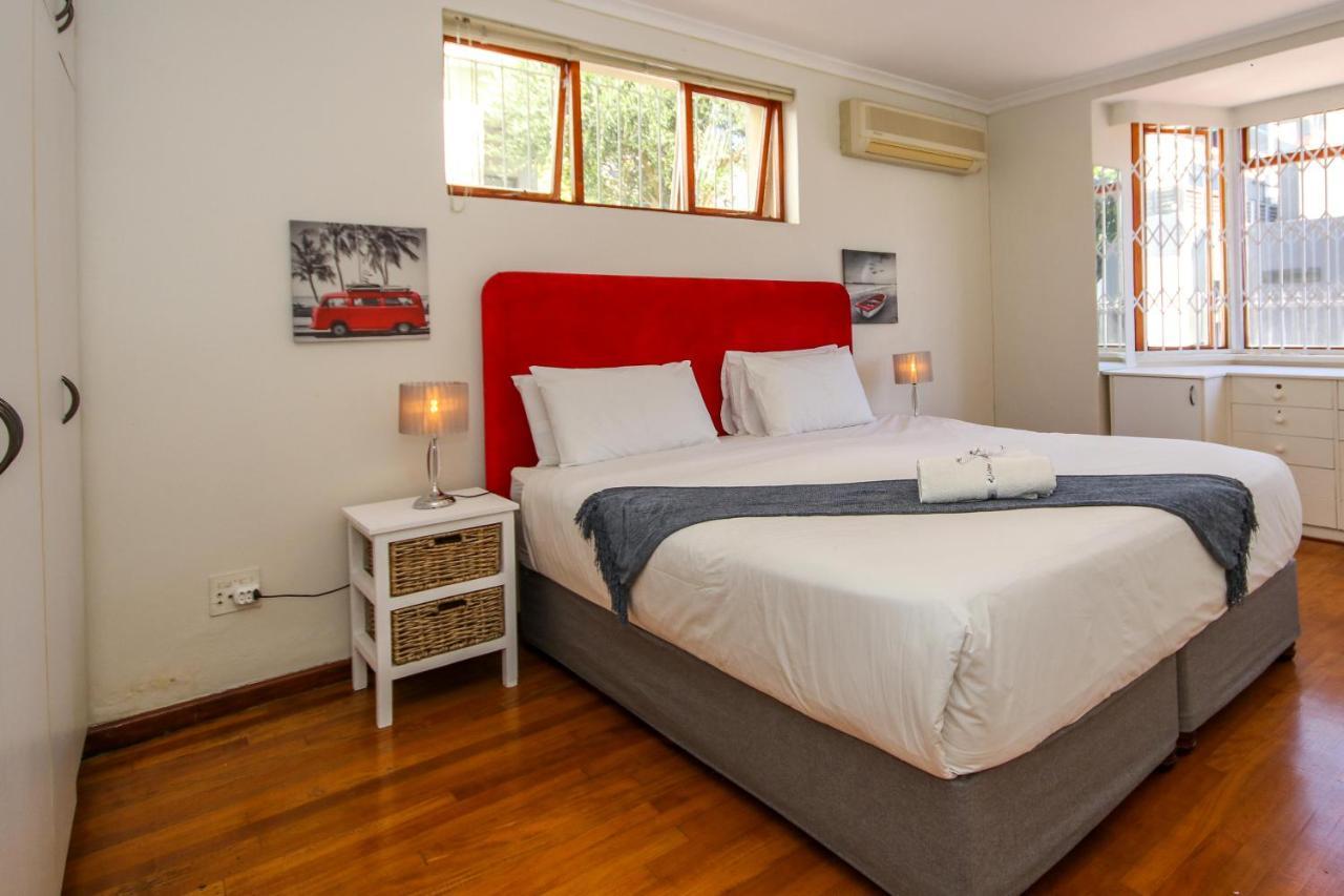 Holiday Home In Sea Point, Fresnaye Le Cap Extérieur photo