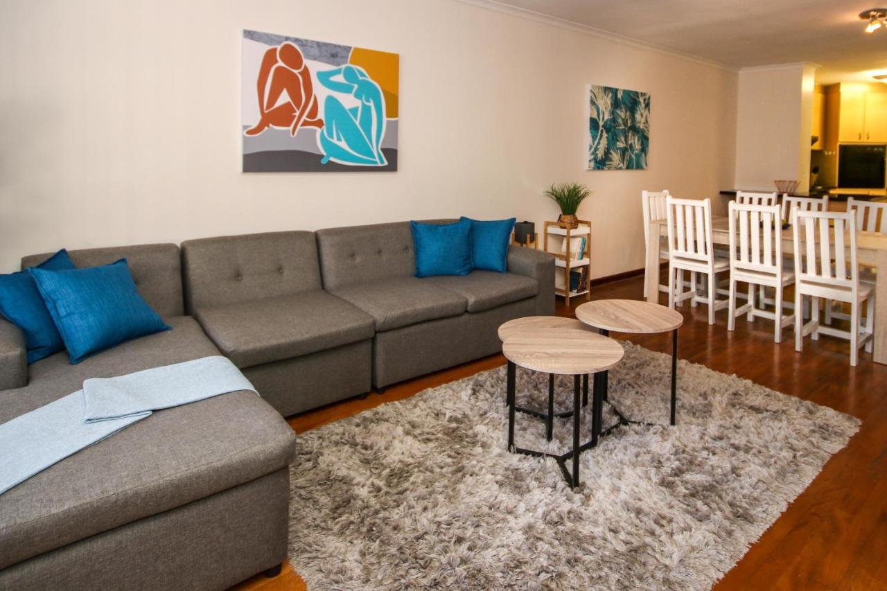 Holiday Home In Sea Point, Fresnaye Le Cap Extérieur photo