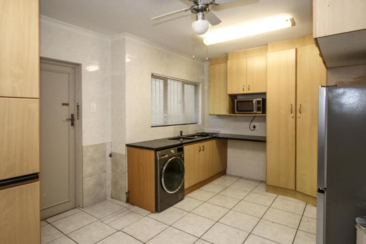 Holiday Home In Sea Point, Fresnaye Le Cap Extérieur photo