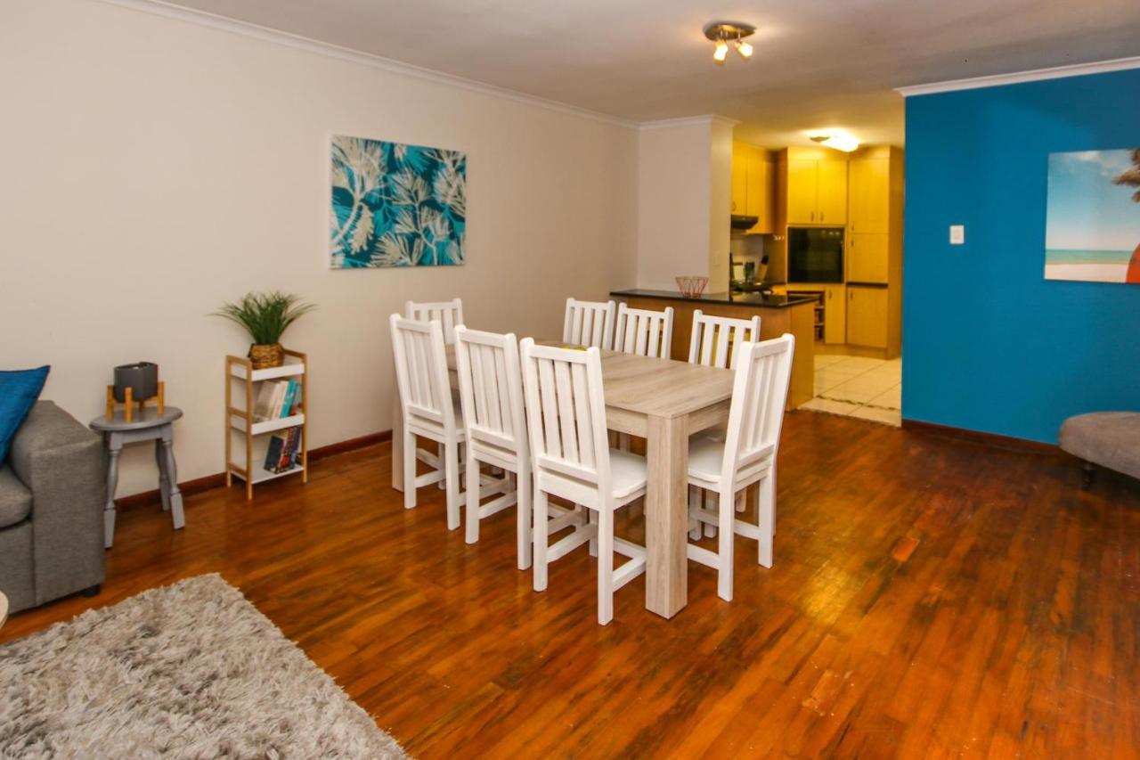 Holiday Home In Sea Point, Fresnaye Le Cap Extérieur photo