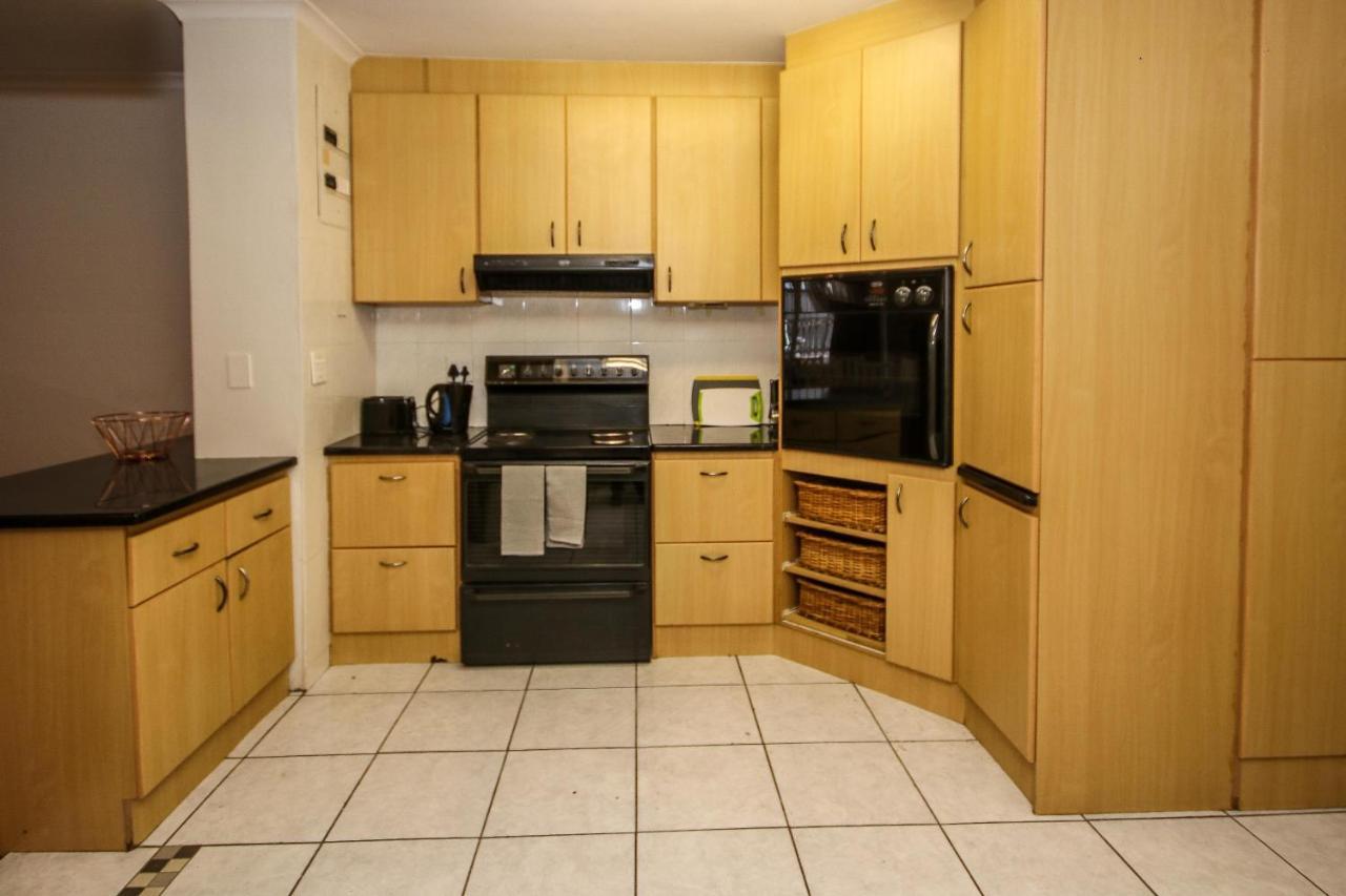 Holiday Home In Sea Point, Fresnaye Le Cap Extérieur photo